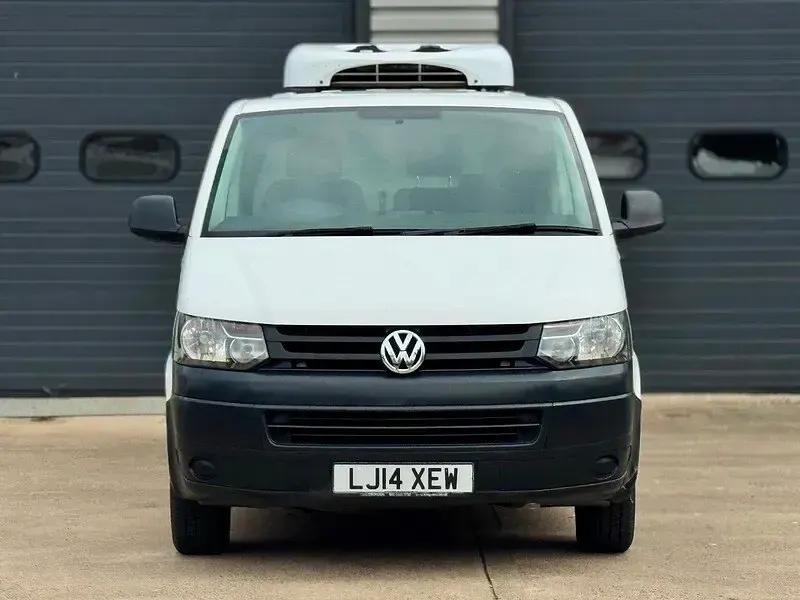 Used VW T5 Startline 102 HP (75 kW) 2014 White Van