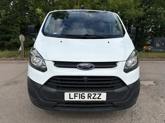 Used Ford Transit Custom 100 HP (73 kW) 2016 White Van