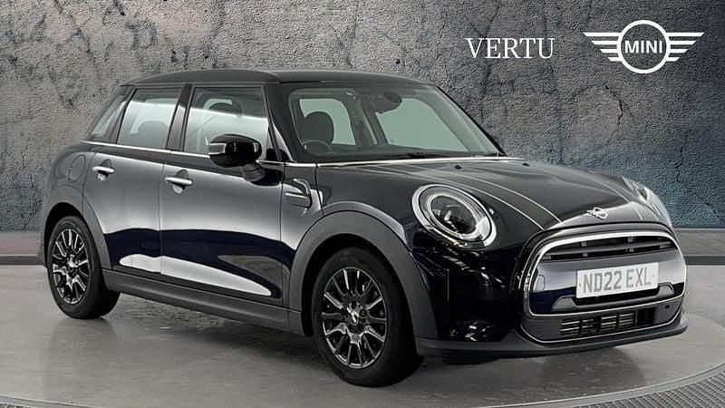 Black Used 2022 Mini Cooper Classic Hatchback | £16,527 (Good price) - Image 1/4