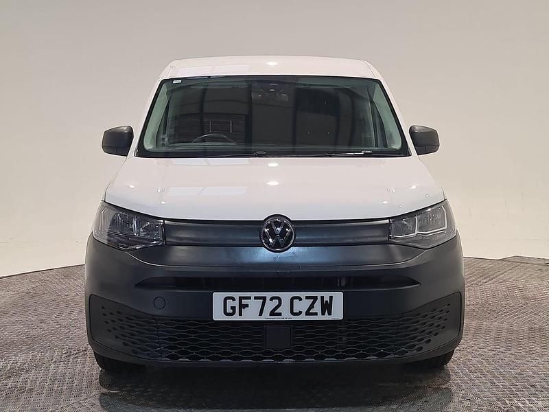 Usado VW Caddy 102 HP (75 kW) 2022 Branco Monovolume