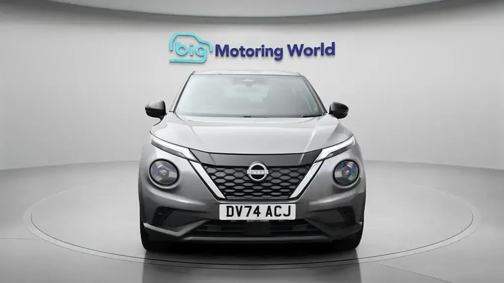 Used Nissan Juke N-Connecta 143 HP (105 kW) 2024 Grey SUV