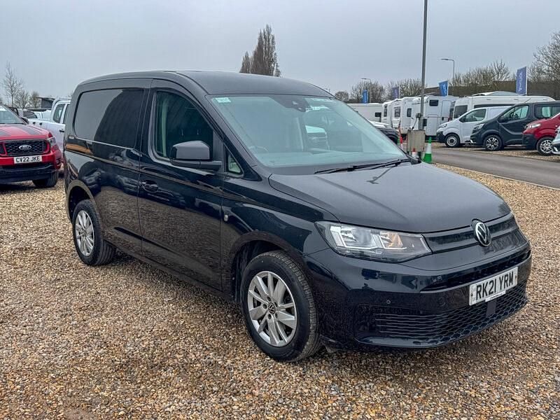 Used VW Caddy Pro 102 HP (75 kW) 2021 Black MPV