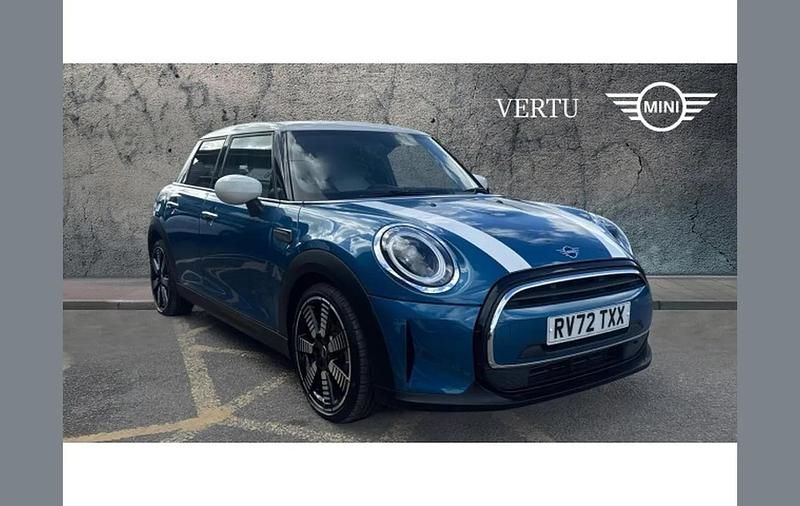 Begagnad Mini Cooper Exclusive 136 HK (100 kW) 2022 Halvkombi