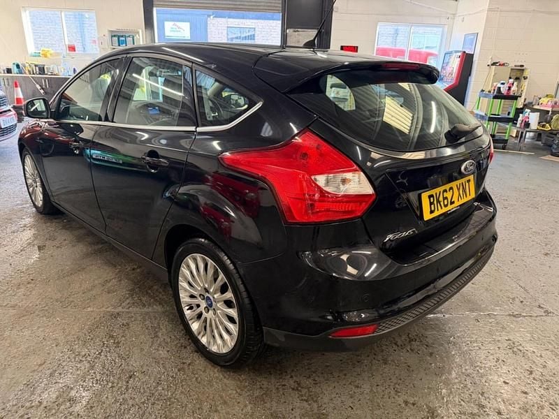 Used Ford Focus Titanium X 163 HP (119 kW) 2012 Black Hatchback