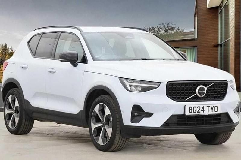Used 2024 Volvo XC40 Plus SUV | £29,997 (Good price) - Image 1/1