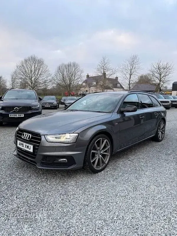 Used Audi A4 Black Edition 190 HP (139 kW) 2015 Grey Estate