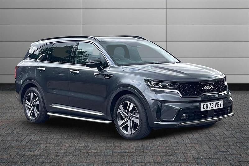Grey Used 2023 Kia Sorento 2 SUV | £38,695 (Expensive) - Image 1/4
