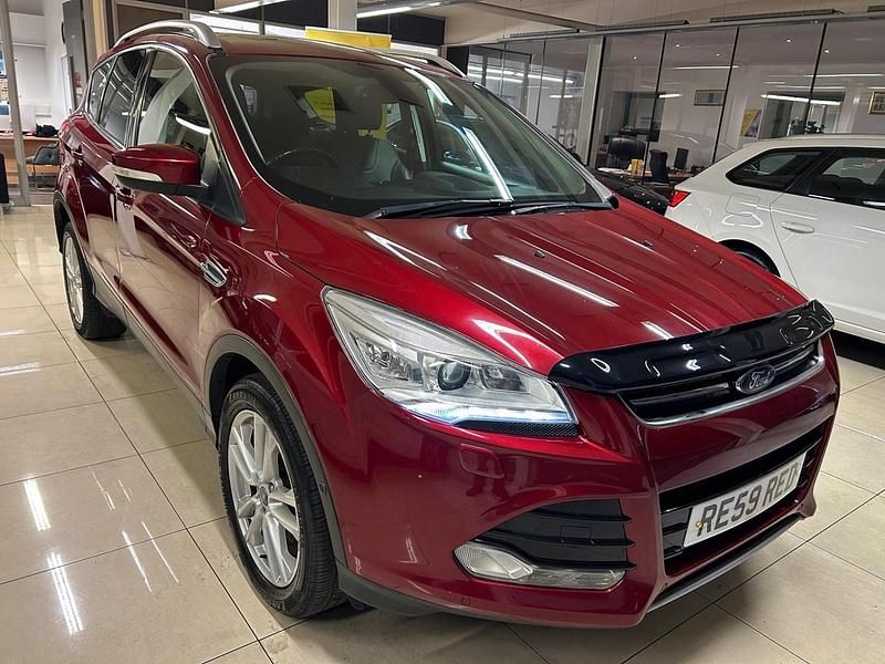 Red Used 2015 Ford Kuga Titanium X SUV | £5,790 (Fair price) - Image 1/3