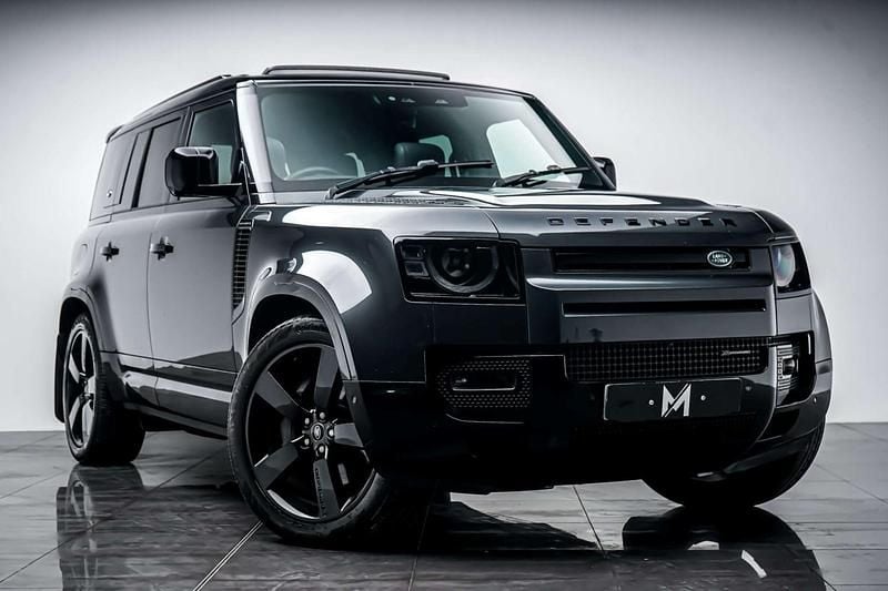 Grey Used 2022 Land Rover Defender HSE Dynamic Estate | £61,995 (Fair price) - Image 1/4