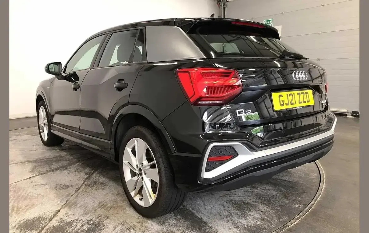 Used Audi Q2 S-Line 150 HP (110 kW) 2021 Black SUV