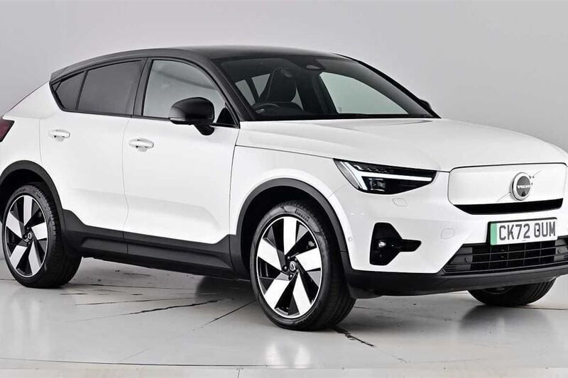 White Used 2022 Volvo C40 Pro SUV | £28,235 (Fair price) - Image 1/4