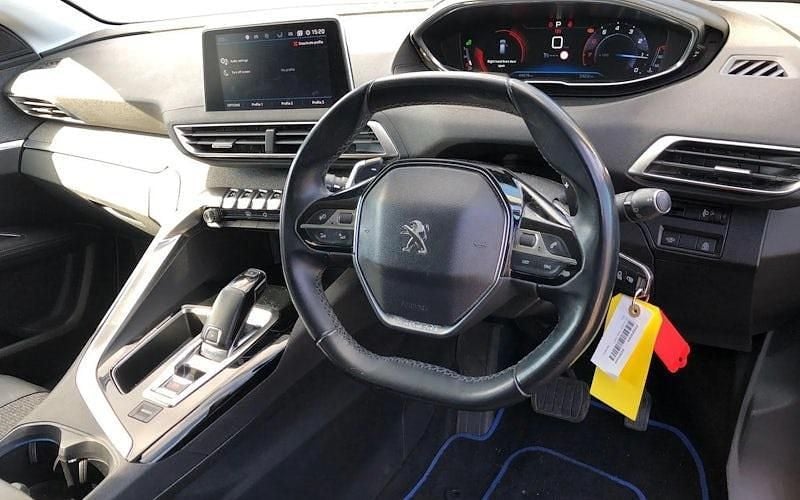 Used Peugeot 3008 Allure 131 HP (96 kW) 2020 SUV