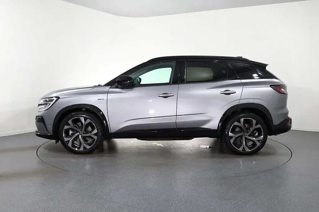 Used Renault Austral 2023 Grey SUV