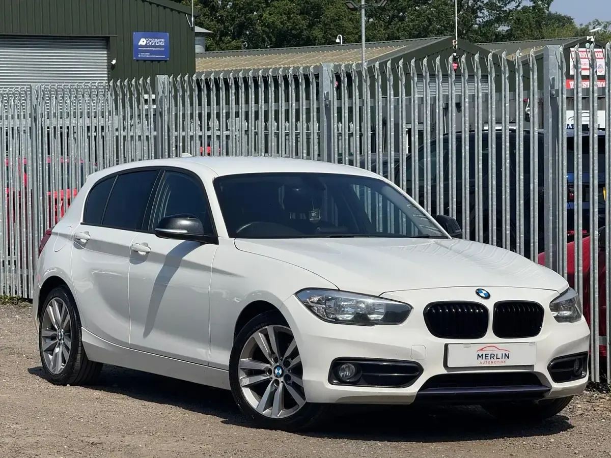 Used BMW 116 Sport Line 2017 White Hatchback