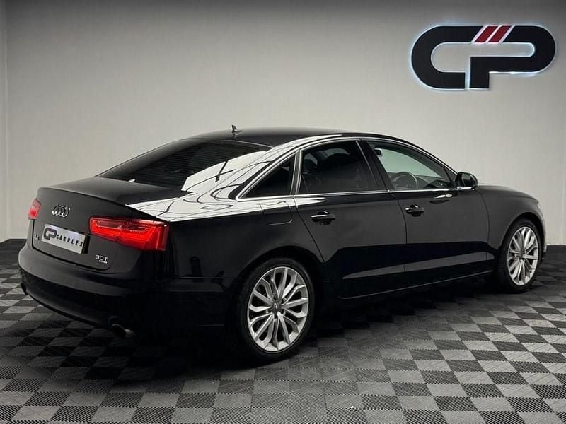 Usado Audi A6 310 HP (228 kW) 2012 Preto Sedan
