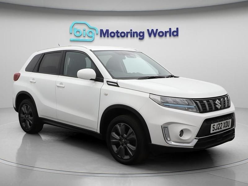 White Used 2022 Suzuki Vitara SZ-T SUV | £12,400 (Super price) - Image 1/4