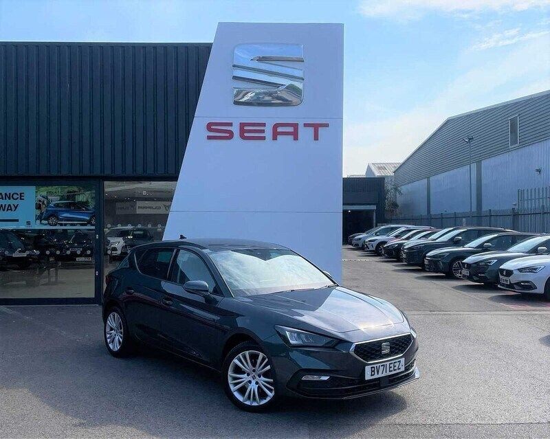 Magnetic grey Used 2021 Seat Leon SE Dynamic Hatchback | £13,290 (Fair price) - Image 1/4