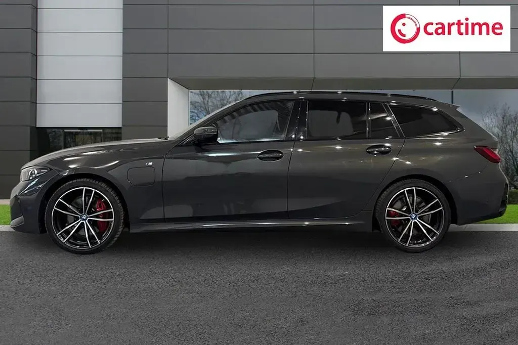 Used BMW 330e M Sport 292 HP (214 kW) 2023 Grey Estate