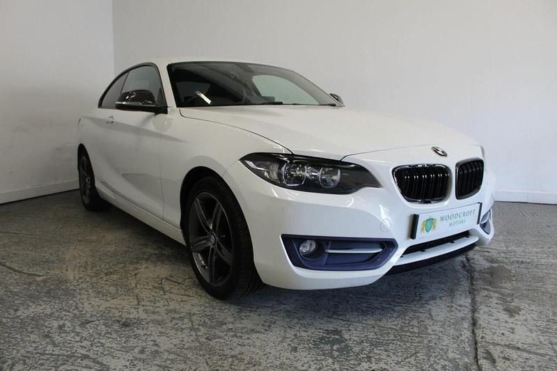 White Used 2014 BMW 218 Sport Line Coupe | £6,495 (Fair price) - Image 1/3