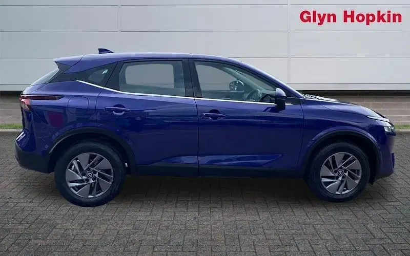 Used Nissan Qashqai Acenta Premium 158 HP (116 kW) 2023 Blue SUV