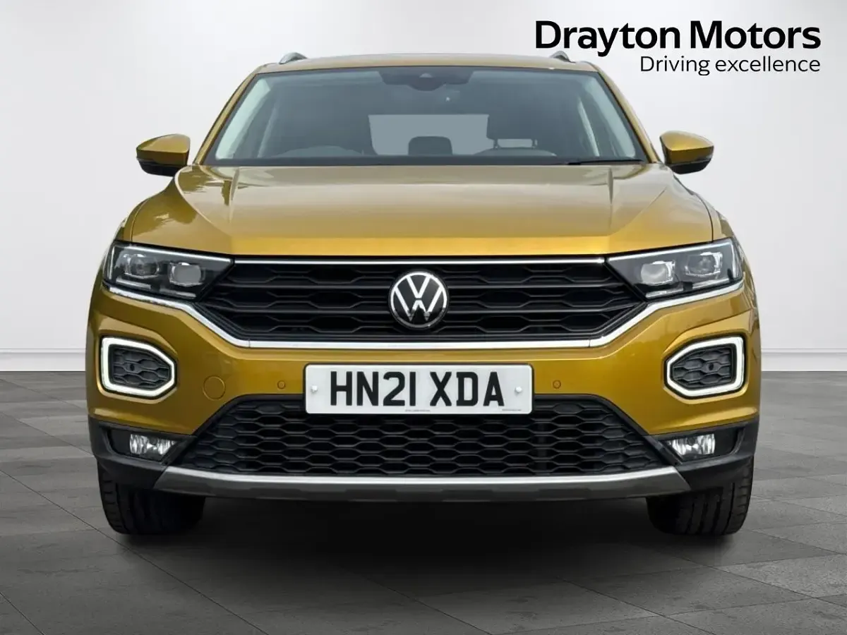 Used VW T-Roc SEL 150 HP (110 kW) 2021 Yellow SUV