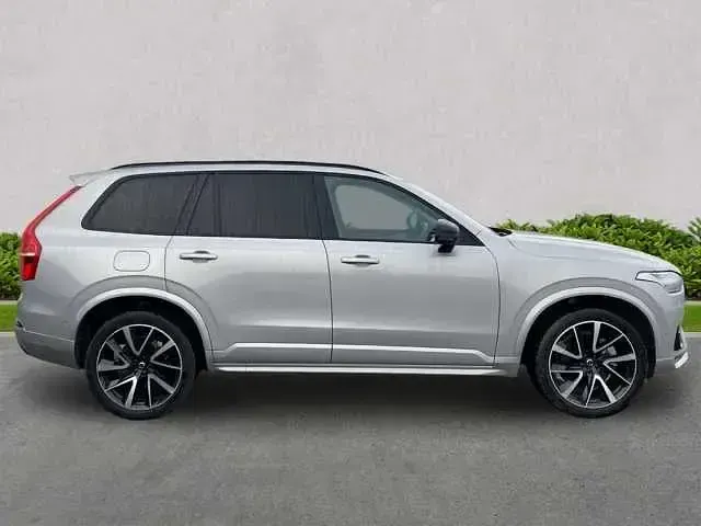 Used Volvo XC90 Plus 250 HP (183 kW) 2022 SUV