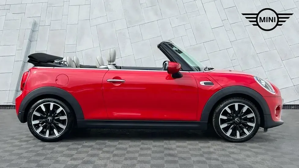 Used Mini Cooper Cabriolet Exclusive 134 HP (98 kW) 2020 Red Cabriolet