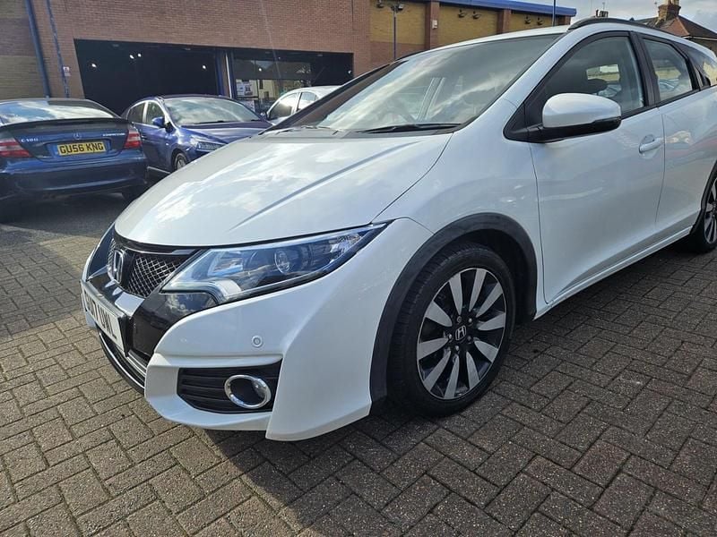 Used Honda Civic SE Plus 2017 White Estate
