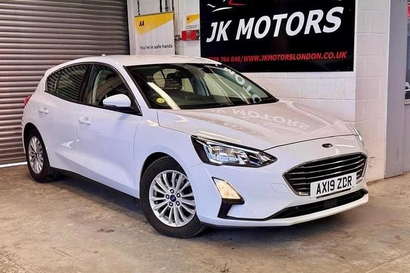 White Used 2019 Ford Focus Titanium Hatchback | £6,749 (Good price) - Image 1/1