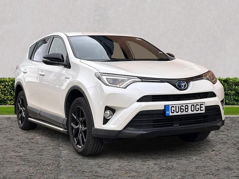 Used Toyota RAV4 2018 White SUV