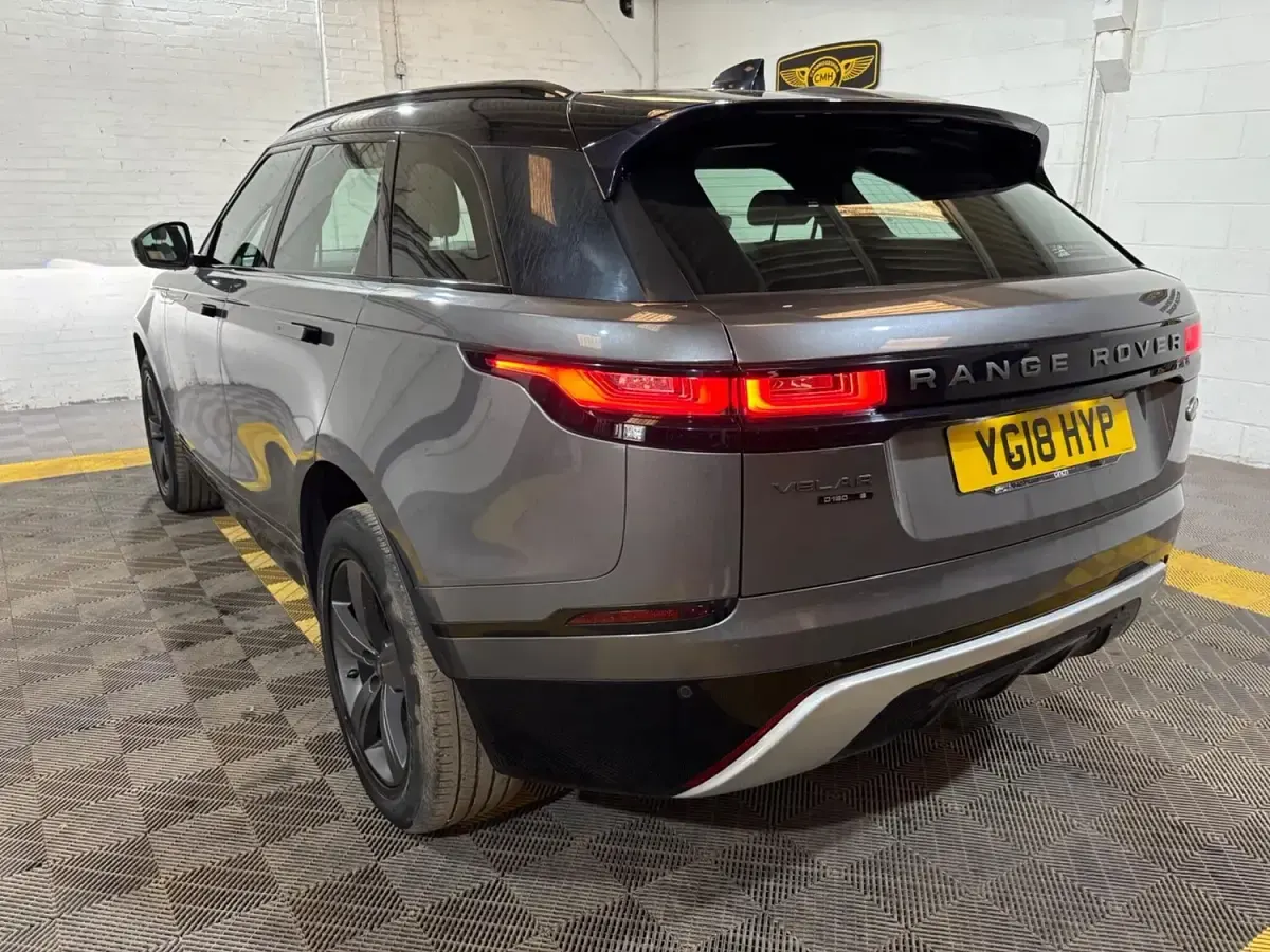 Used Land Rover Range Rover Velar R-Dynamic 177 HP (130 kW) 2018 Grey SUV