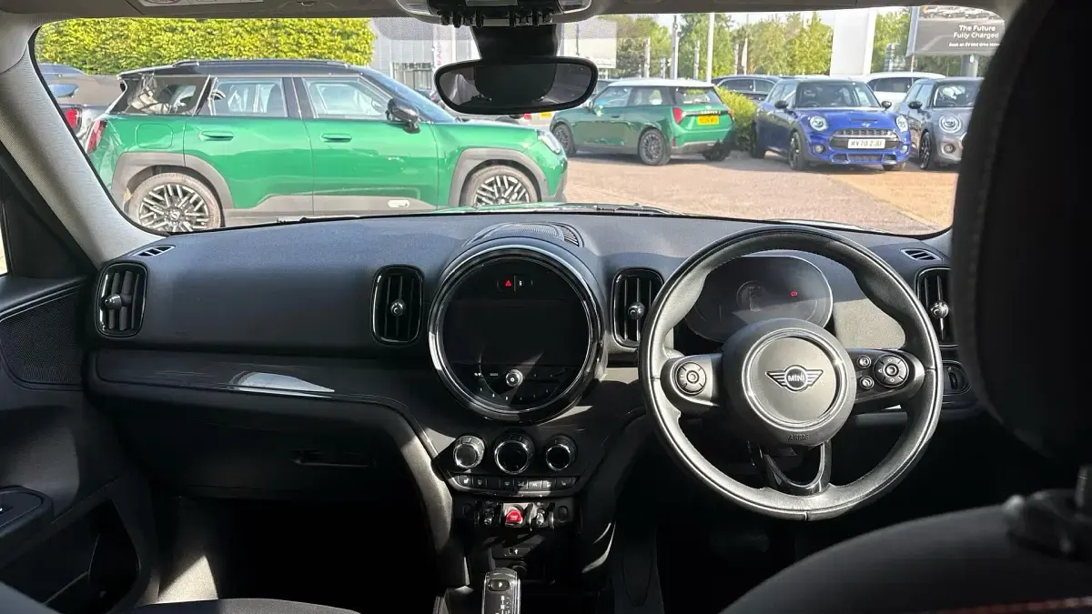 Usado Mini Cooper Countryman Classic 136 CV (100 kW) 2021 Negro SUV
