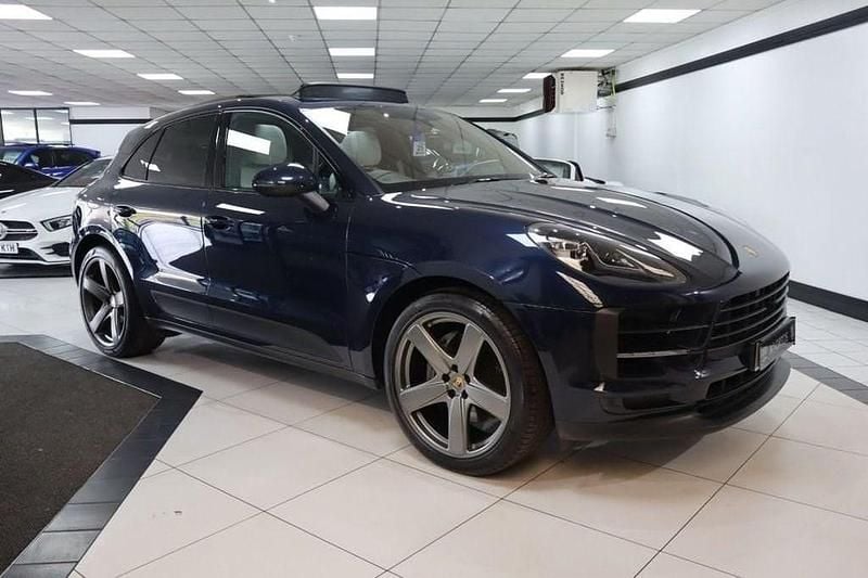 Blue Used 2020 Porsche Macan SUV | £37,949 (Fair price) - Image 1/4
