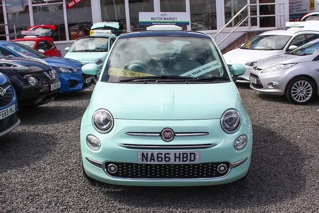 Used Fiat 500 Lounge 69 HP (50 kW) 2016 Green Hatchback