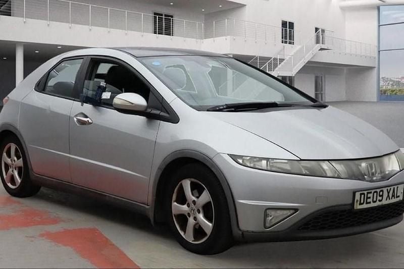 Silver Used 2009 Honda Civic ES Hatchback | £2,495 (Super price) - Image 1/1