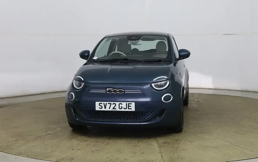 Second-hand Fiat 500e La Prima 86 kW (118 CP) 2022 Verde Hatchback