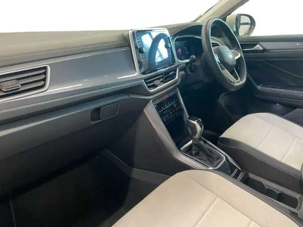 Used VW T-Roc Style 150 HP (110 kW) 2024 Grey SUV