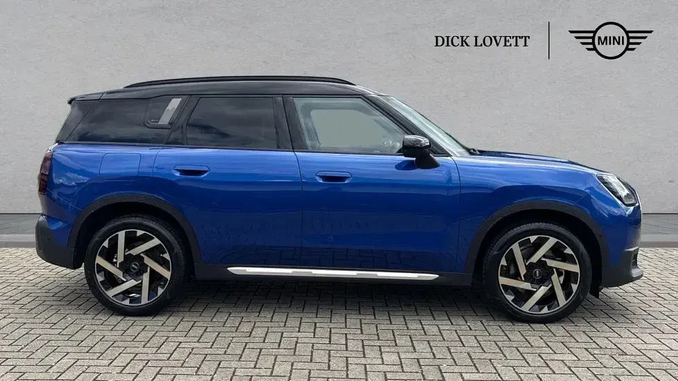 Used Mini Countryman 215 HP (158 kW) 2024 Blue SUV