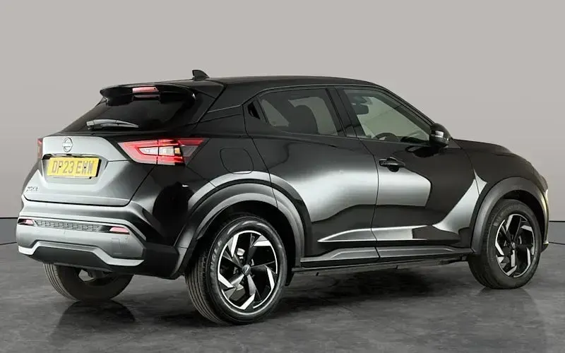Used Nissan Juke N-Connecta 114 HP (83 kW) 2023 Black SUV