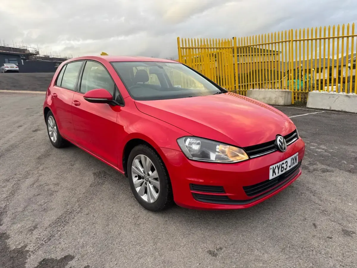 Used VW Golf VII SE 2013 Red Hatchback