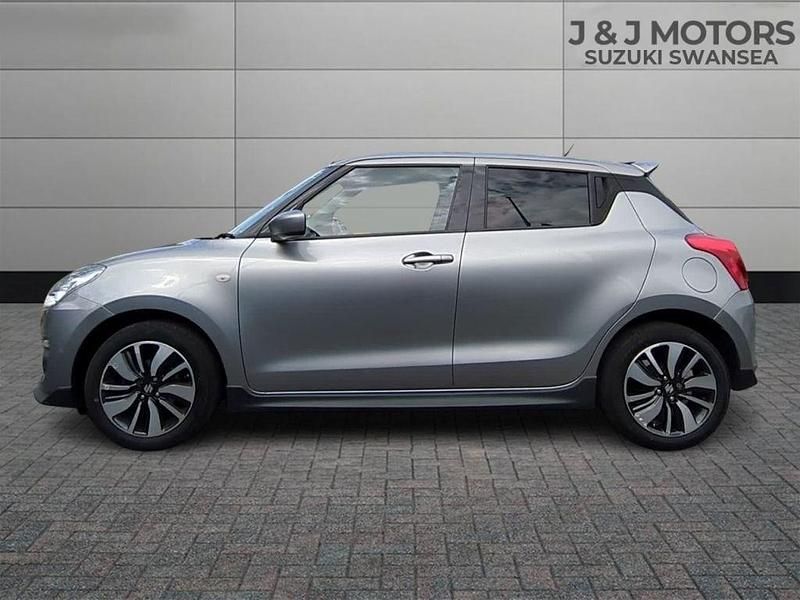 Used Suzuki Swift 90 HP (66 kW) 2019 Silver Hatchback