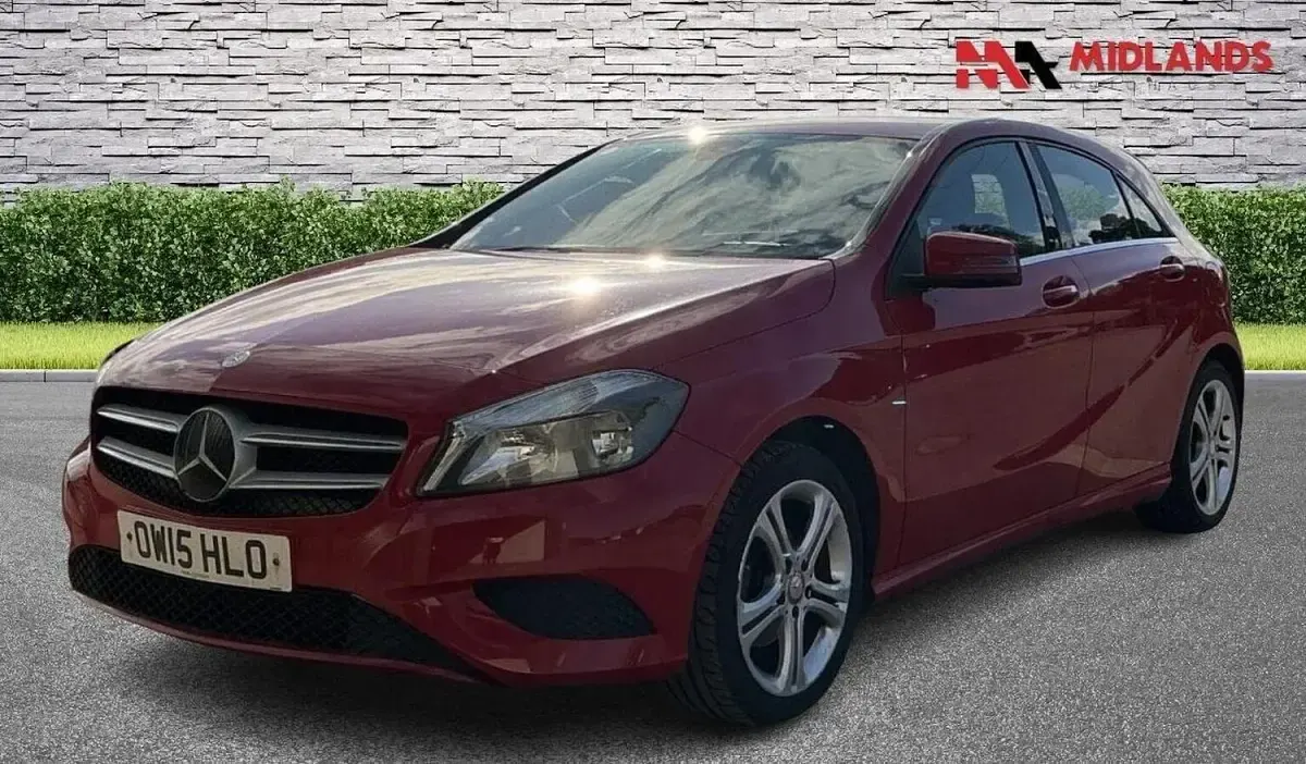 Used Mercedes A180 Sport Edition 2015 Red Hatchback