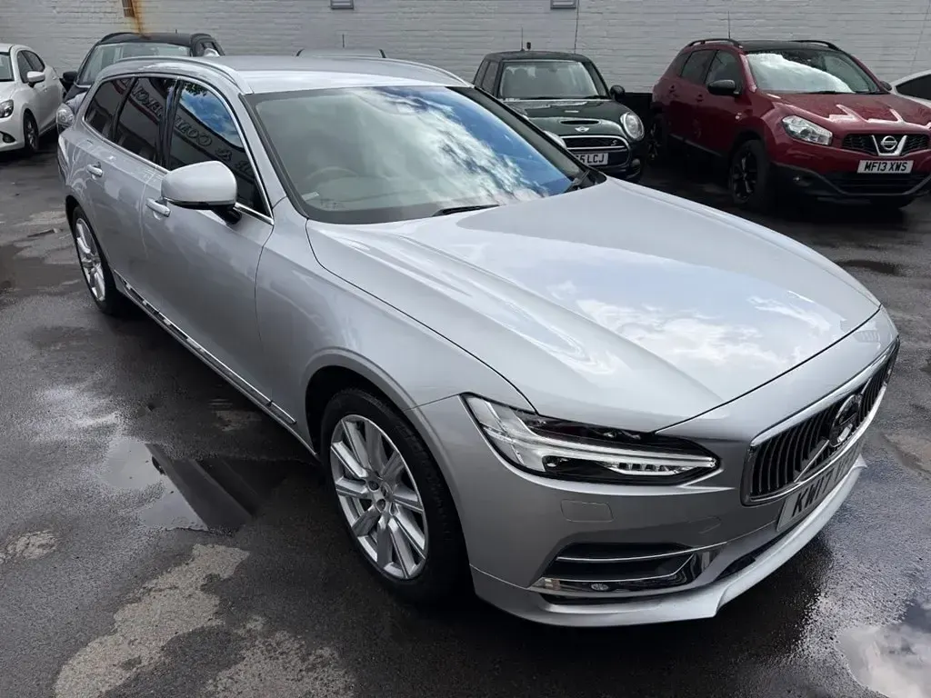 Used Volvo V90 Inscription 235 HP (172 kW) 2017 Silver Estate