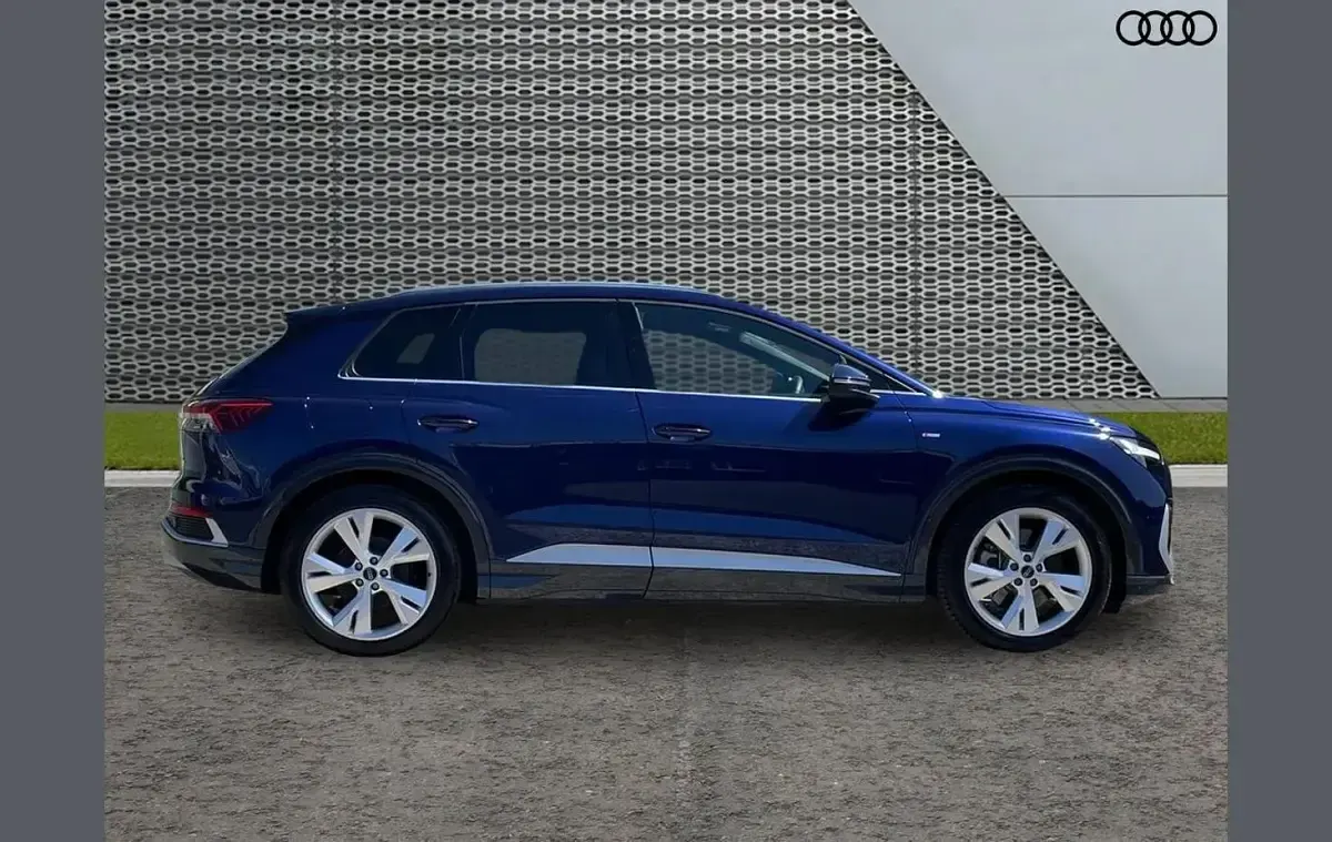Used Audi Q4 e-tron S-Line 206 kW (281 HP) 2024 Blue SUV