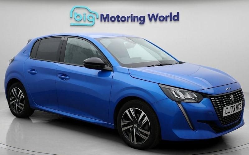 Used Peugeot 208 Allure+ 102 HP (75 kW) 2023 Blue Hatchback