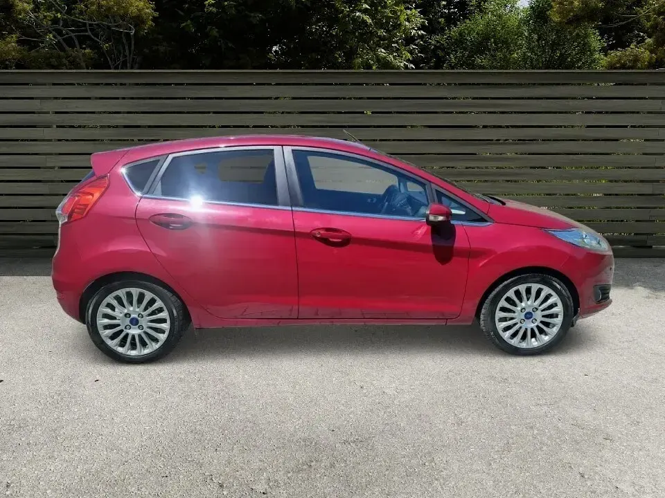 Used Ford Fiesta Titanium 2013 Red Hatchback