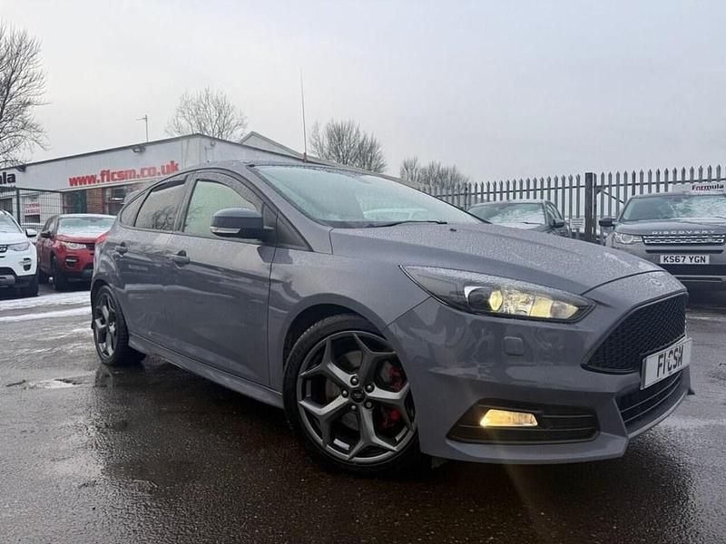 Used Ford Focus ST 250 HP (183 kW) 2017 Grey Hatchback