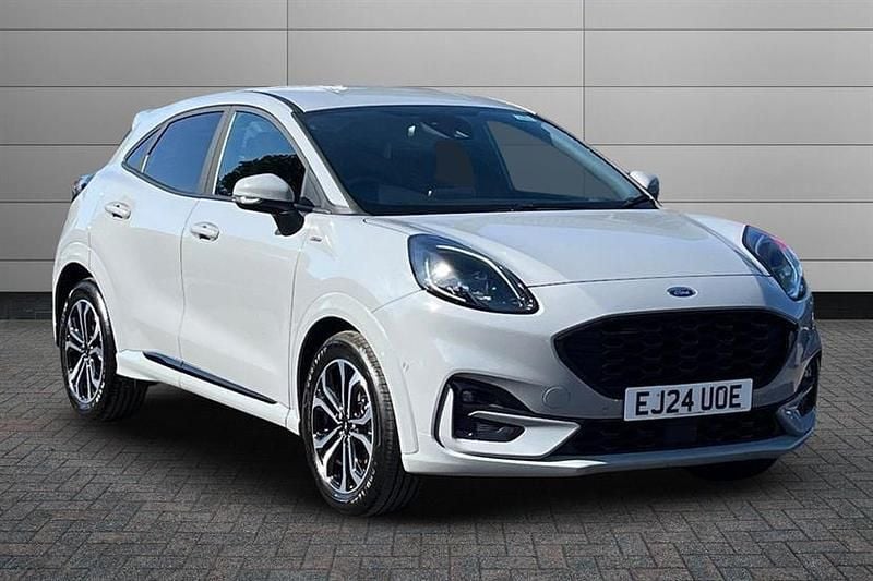 Solar silver Used 2024 Ford Puma ST-Line Hatchback | £19,000 (Fair price) - Image 1/3