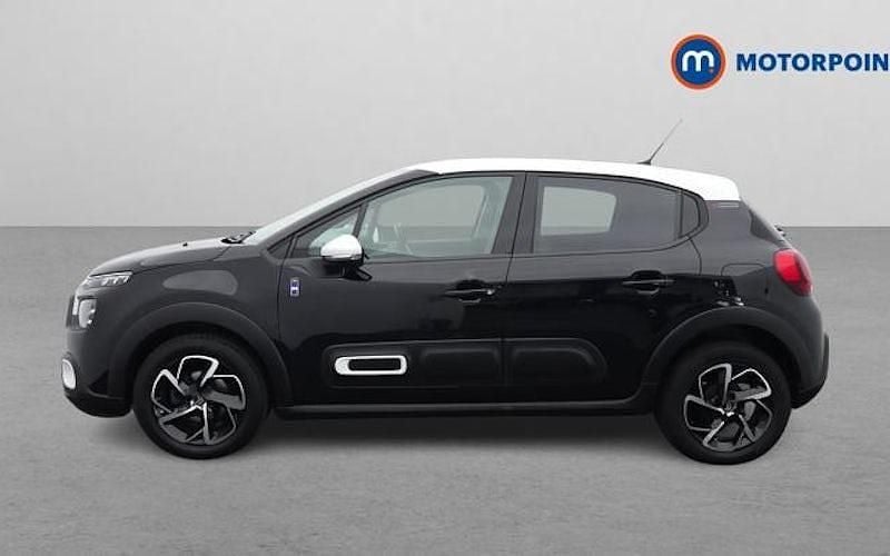 Begagnad Citroën C3 PureTech 83 HK (61 kW) 2022 Svart Halvkombi