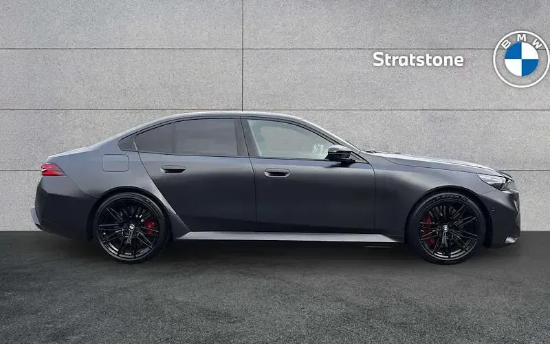 New BMW M5 727 HP (534 kW) 2025 Grey Sedan